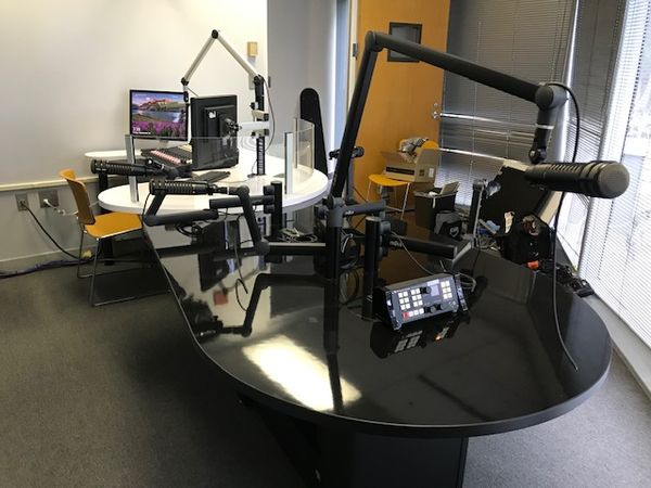 305Broadcast - Talk Show Room Studio Popular Analog Package