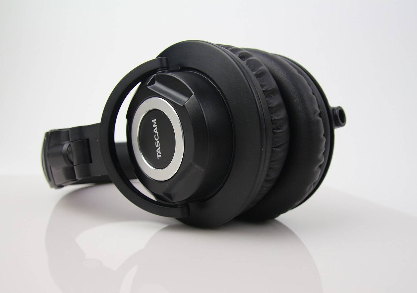 Tascam TH-07 - High Definition Monitor Headphones - 305broadcast