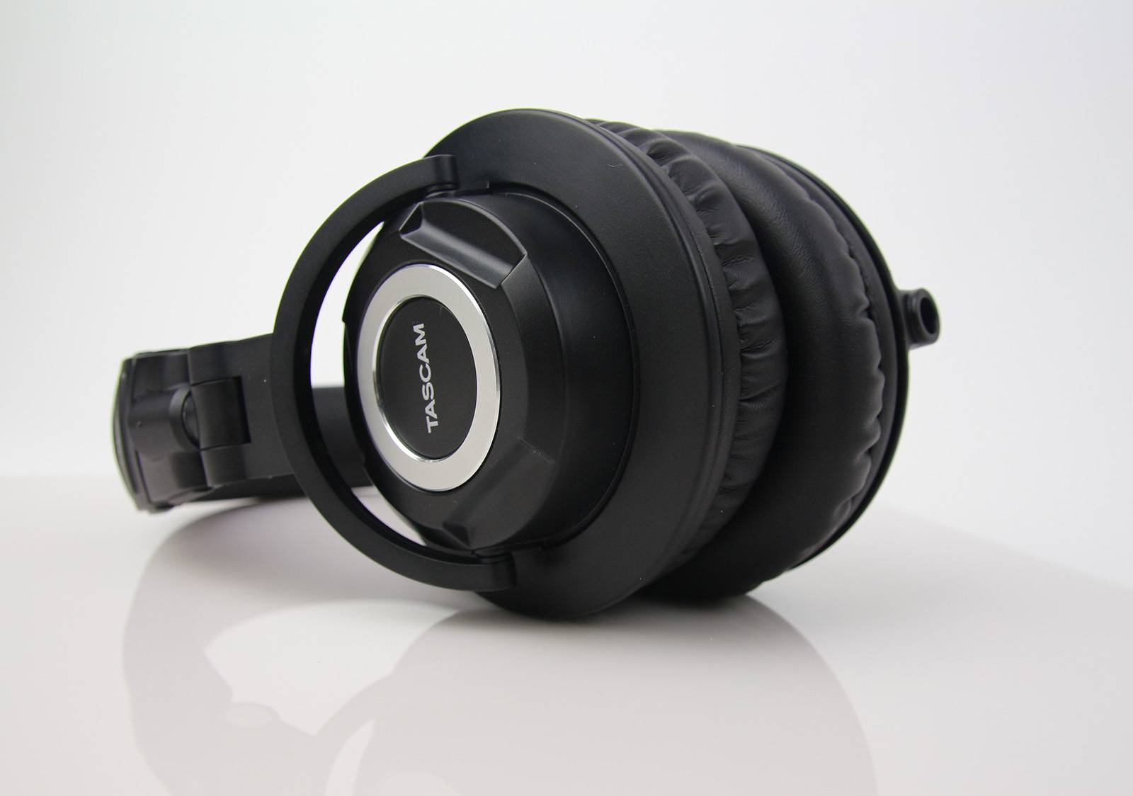 Tascam TH-07 - High Definition Monitor Headphones - 305broadcast